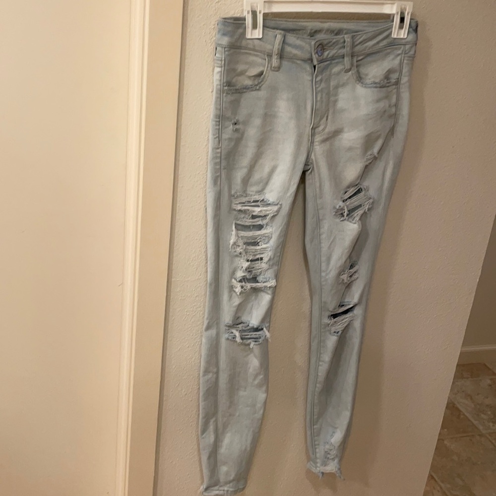 COPY - American eagle light wash high waist jeggings 6R